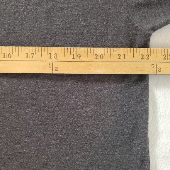 Patagonia Gray T-Shirt with Blue Tent Graphic - Picture 5 of 6